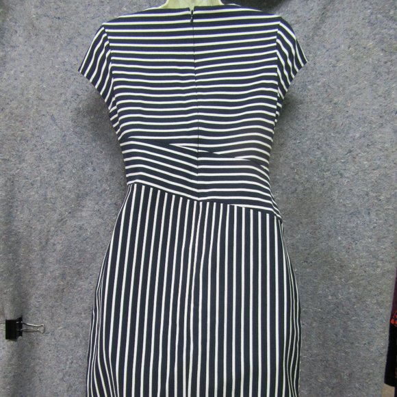 Casual Banana Republic Dress - Picture 7 of 12